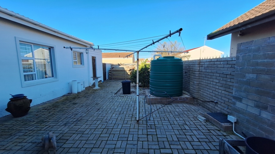 5 Bedroom Property for Sale in Port Owen Western Cape